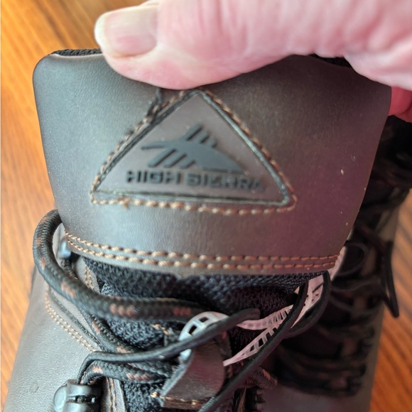 New hiking boots - Picture 2 of 3